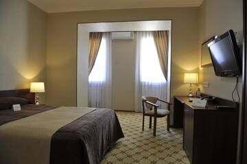 Стандартный одноместный номер с душем в Отеле Medeu